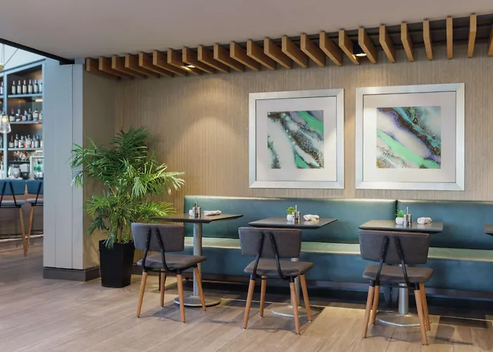 Hotel Trilogy Albany Airport, Tapestry Collection By Hilton
