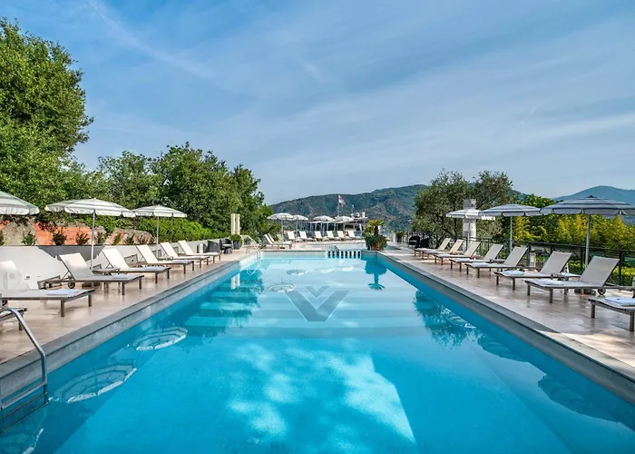 Hotel Vis A Vis