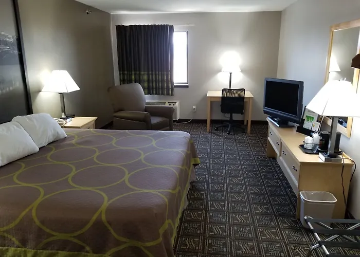 Super 8 By Wyndham Fort Collins