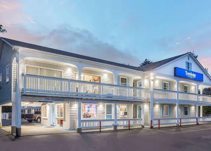 Travelodge By Wyndham Cape Cod Area