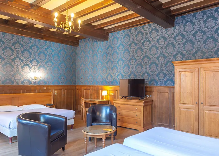 Logis Hotel De La Cloche