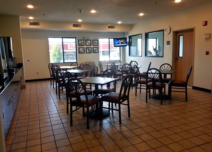 Sleep Inn & Suites Peoria North