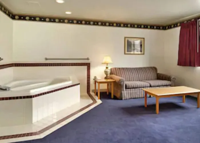 Super 8 By Wyndham Morgantown