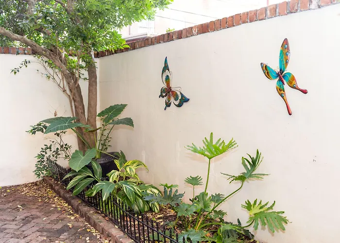 East Bay Inn, Historic Inns Of Savannah Collection