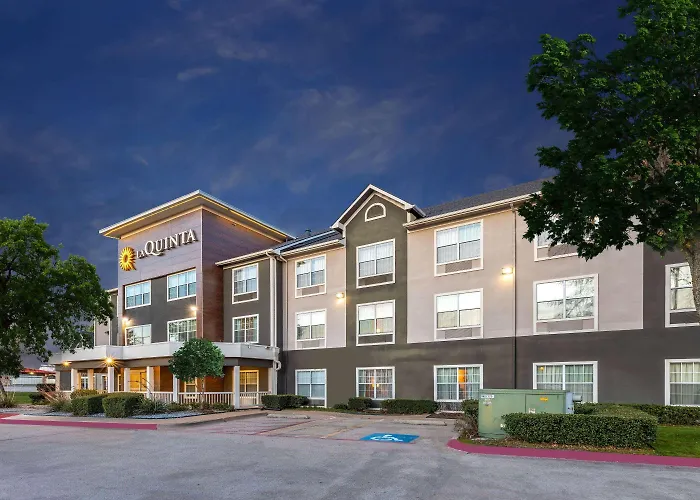 La Quinta By Wyndham Rockwall