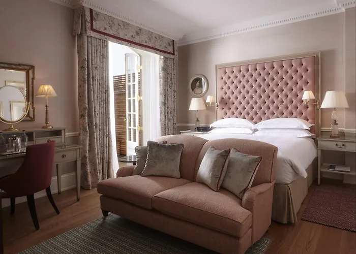 Cliveden House