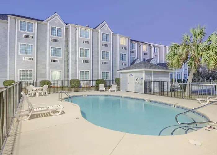 Microtel Inn & Suites By Wyndham Gulf Shores