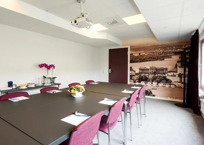 Best Western Plus Park Airport Hotel