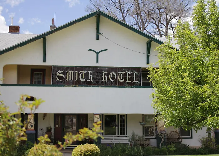 Smith Hotel Bed And Breakfast