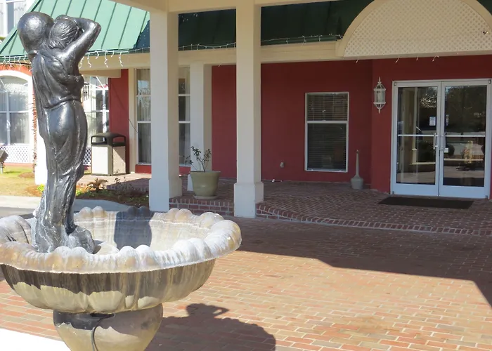 Wingate By Wyndham Savannah Gateway