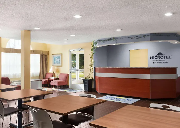Microtel Inn & Suites By Wyndham Thomasville