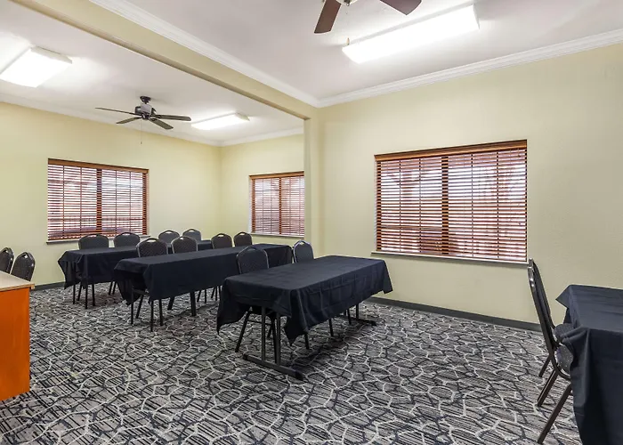 Best Western Dinosaur Valley Inn & Suites