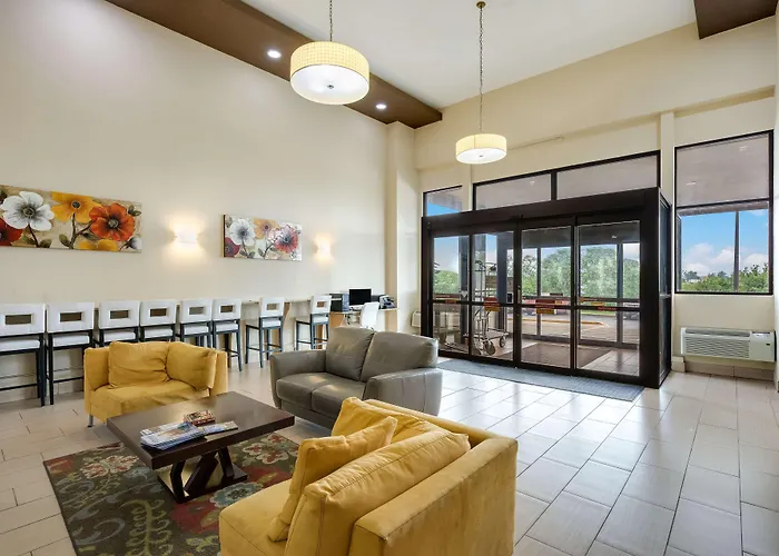 Best Western Waukesha Grand