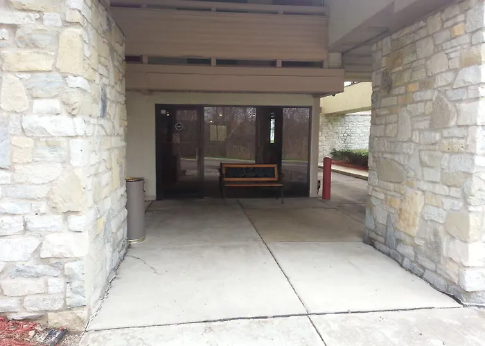 Americas Best Value Inn & Suites Monroe