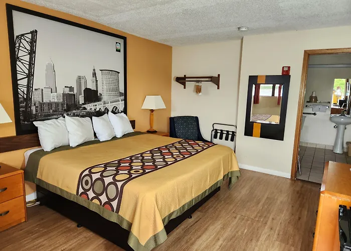 Westspring Inn - Westlake Cleveland