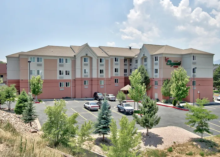 Mcm Elegante Suites (Adults Only)