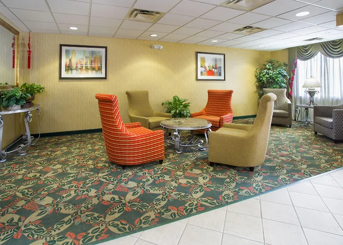 Holiday Inn Express Hotel & Suites Columbus Airport By Ihg