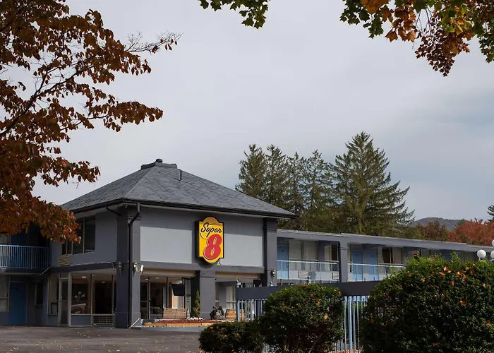 Super 8 By Wyndham Black Mountain Asheville East
