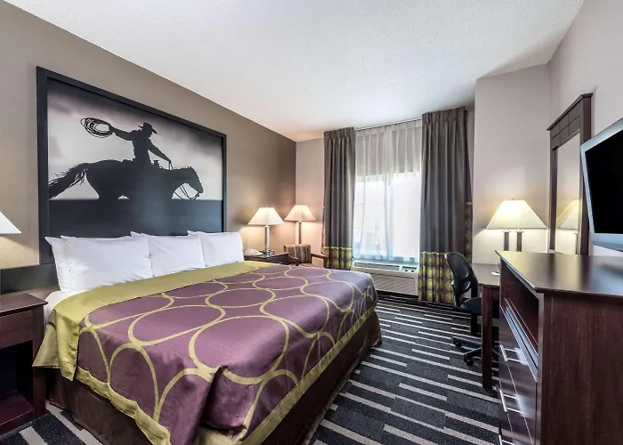 Super 8 By Wyndham Fort Worth North