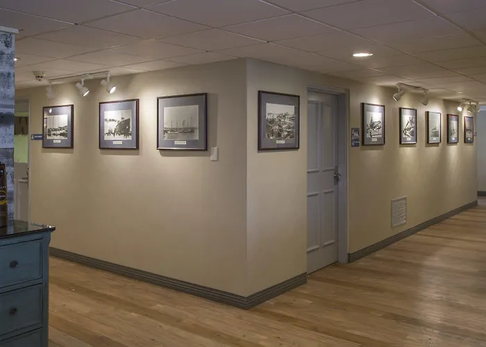 Harbor Town, BW Signature Collection