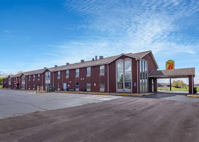 Super 8 By Wyndham Nixa/Springfield Area
