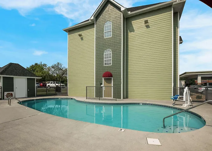 Surestay Plus Hotel By Best Western Sevierville