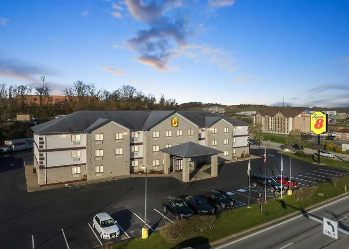 Super 8 By Wyndham Uniontown Pa