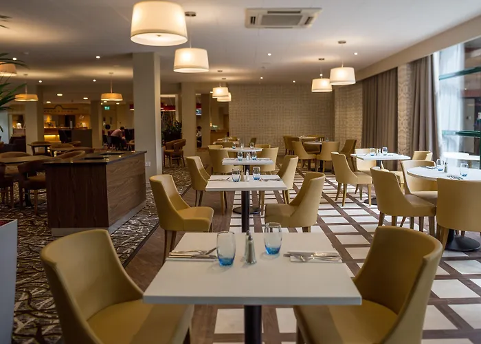 Clarion Cedar Court Wakefield Hotel
