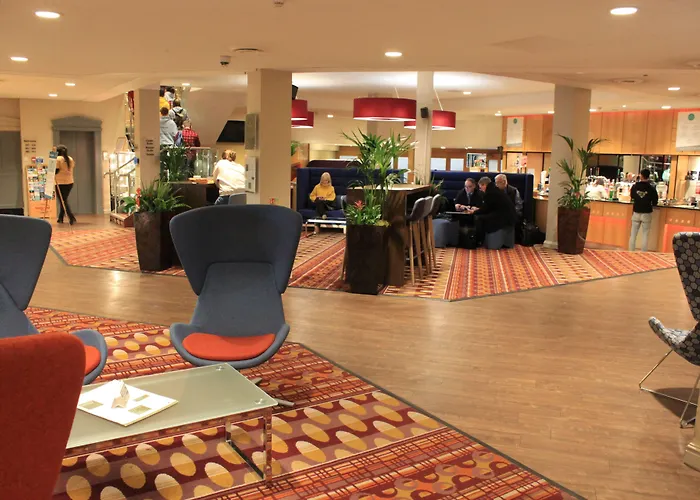 Clarion Cedar Court Wakefield Hotel