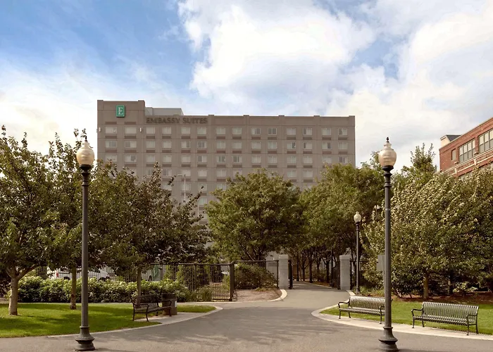 Embassy Suites Boston At Logan Airport