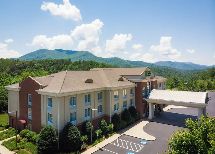 Holiday Inn Express & Suites Sylva / Dillsboro By Ihg
