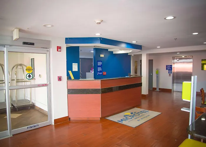 Microtel Inn & Suites By Wyndham Daphne