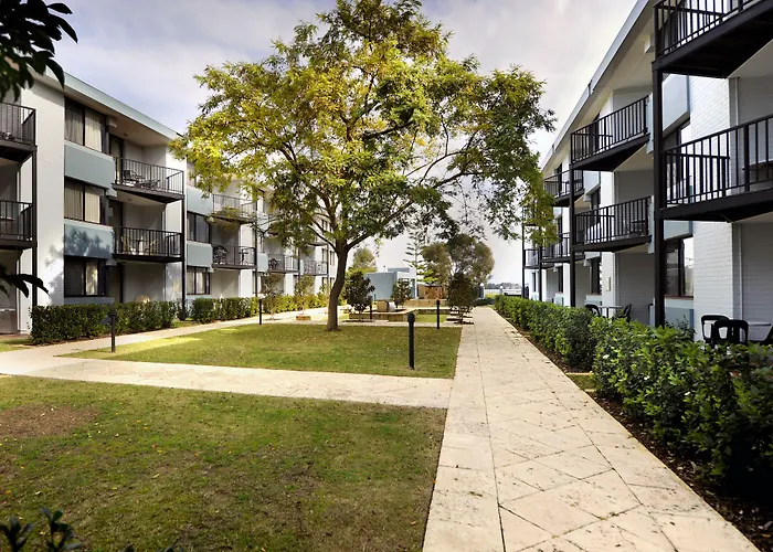 Lodestar Waterside Apartments
