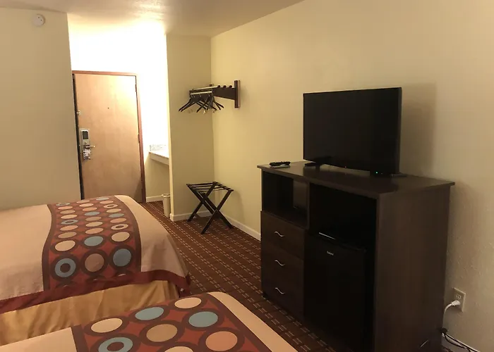 Super 8 By Wyndham Plover Stevens Point Area