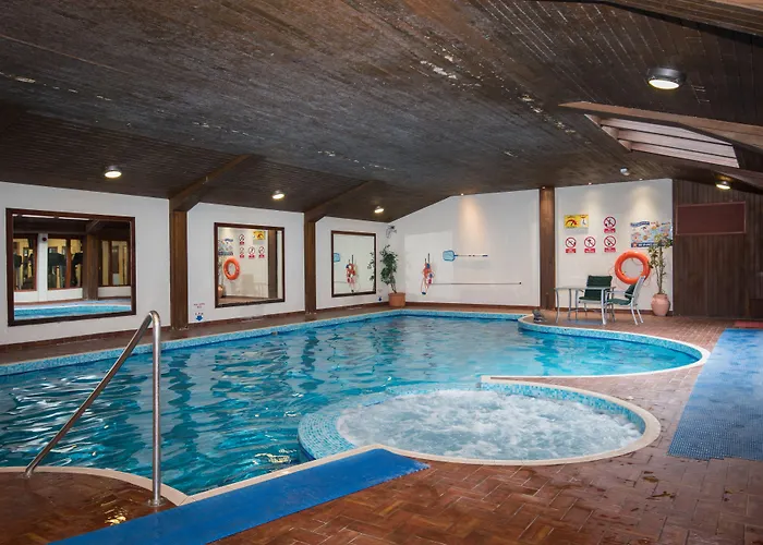 Elstead Hotel