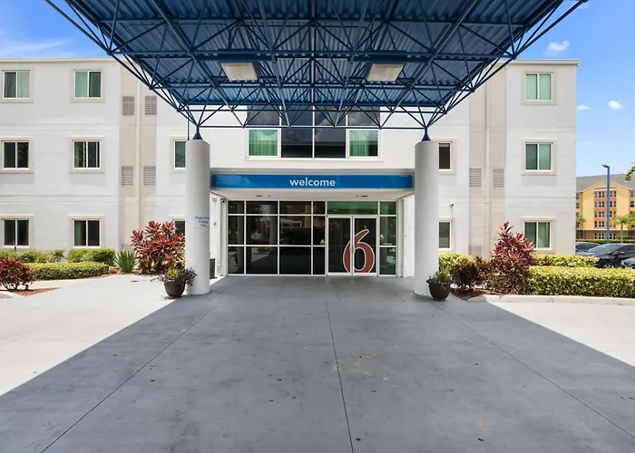 Motel 6-Orlando, FL - International Dr