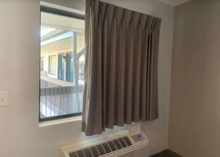 Motel 6-Santa Ana, CA