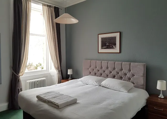 Mcinnes House Rooms With Breakfast
