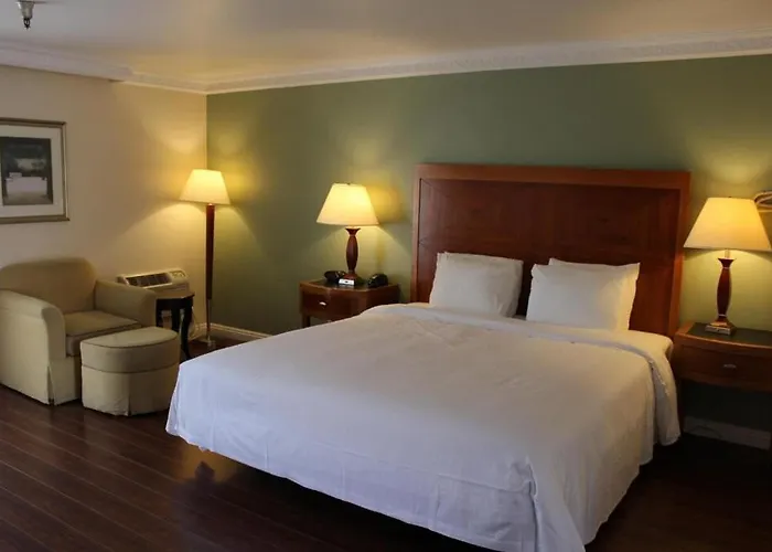 Garvey Inn Hotel - 小台北酒店, Monterey Park