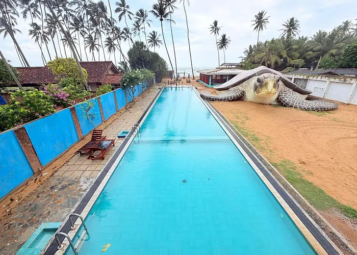 Bedazzle Waves Hotel Wadduwa