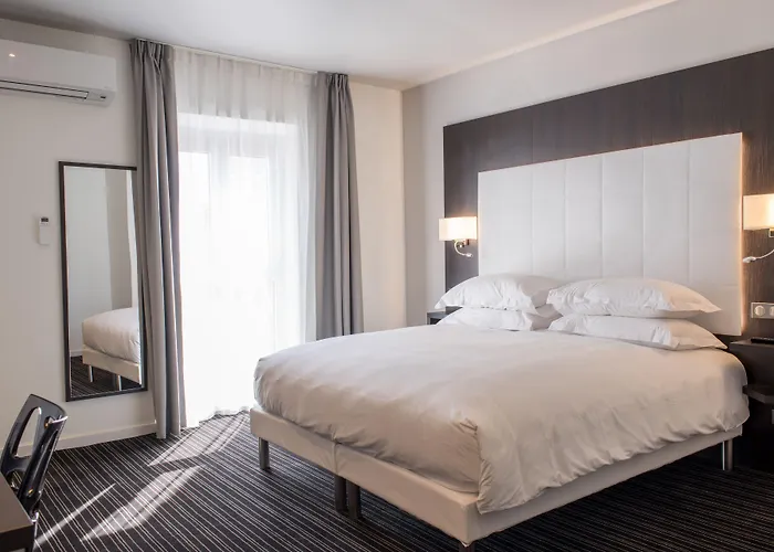 Hotel 64 Nice
