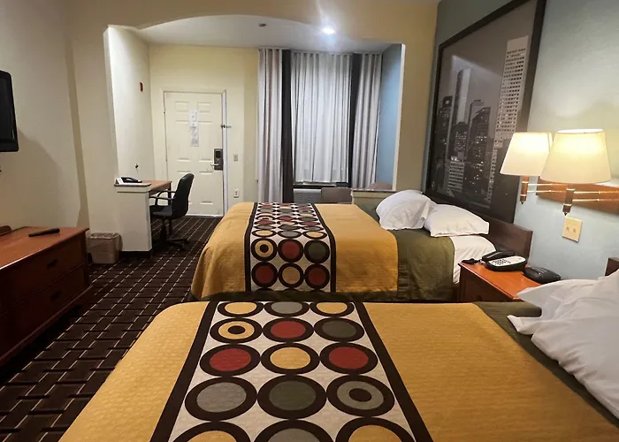 Super 8 By Wyndham Stafford Sugarland Area