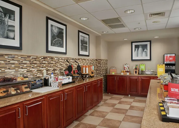 Hampton Inn & Suites Phoenix-Surprise