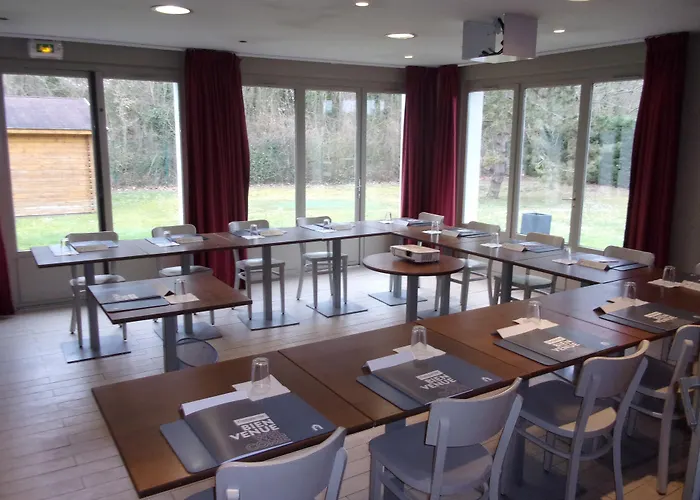 Campanile Hotel Chantilly