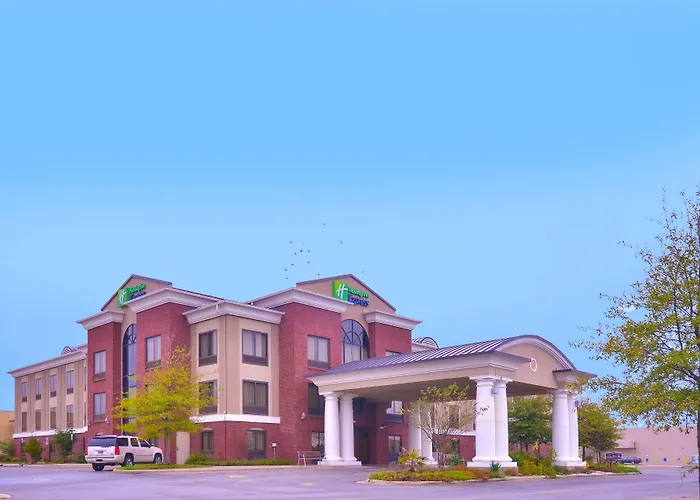 Holiday Inn Express & Suites Pine Bluff/Pines Mall By Ihg