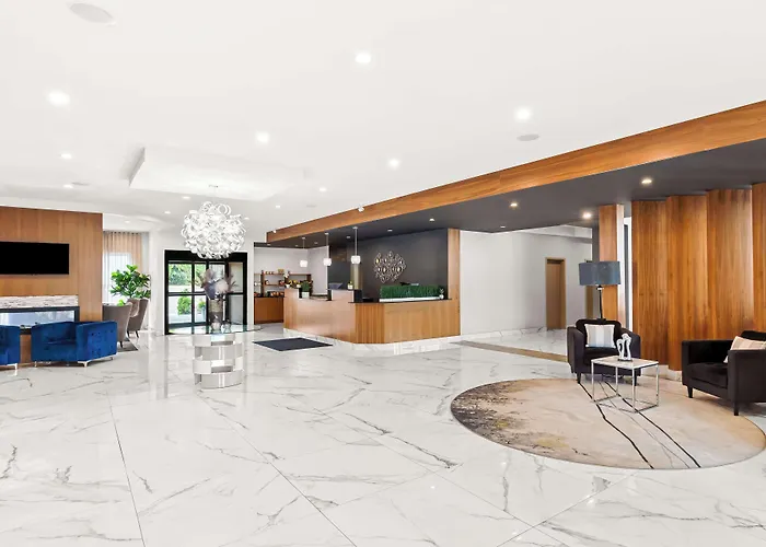 Best Western Plus Montreal East