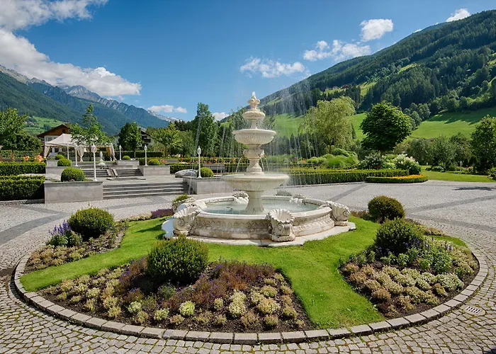 Alpenpalace Luxury Hideaway & Spa Retreat