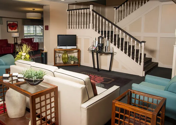 Northfield Inn Suites And Conference Center