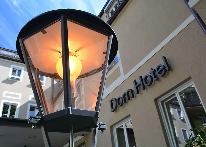 Dom Hotel