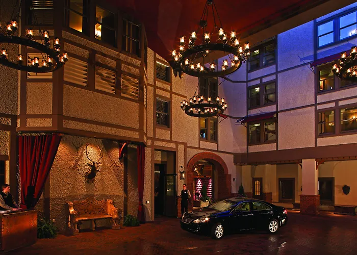 Grand Bohemian Lodge Asheville, Autograph Collection